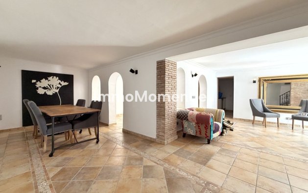 Resale - Townhouse - Marbella - Marbella Centro