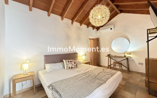 Resale - Townhouse - Marbella - Marbella Centro