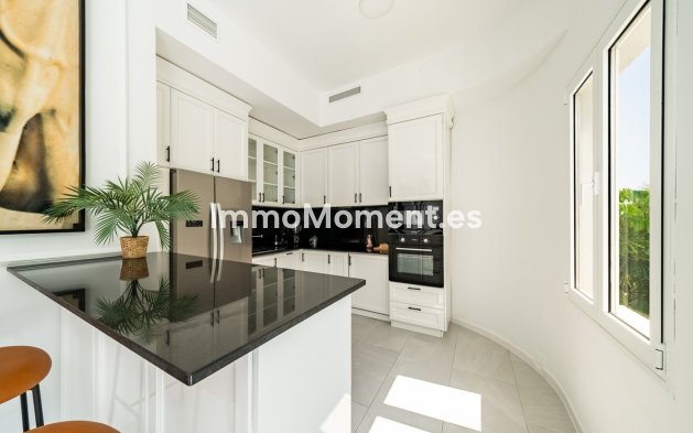 Bestaande woning - Vrijstaande villa - Marbella - Nueva Andalucía