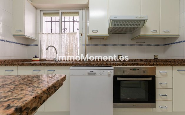 Resale - Apartment - Fuengirola - Fuengirola Centro