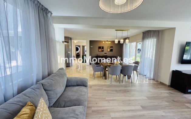 Reventa - Villa independiente - Marbella - Elviria