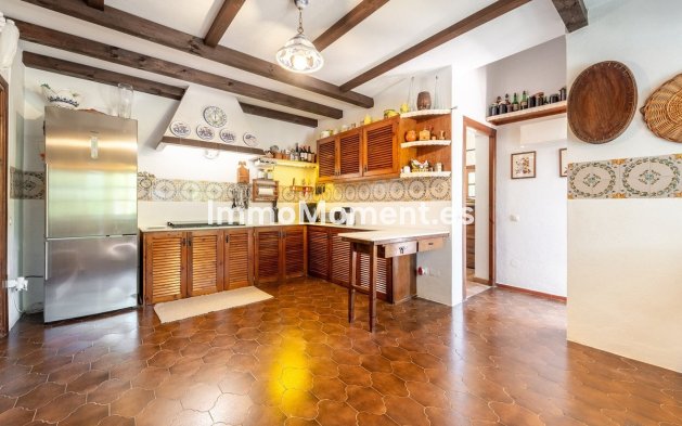 Resale - Detached villa - Marbella - Marbella Centro