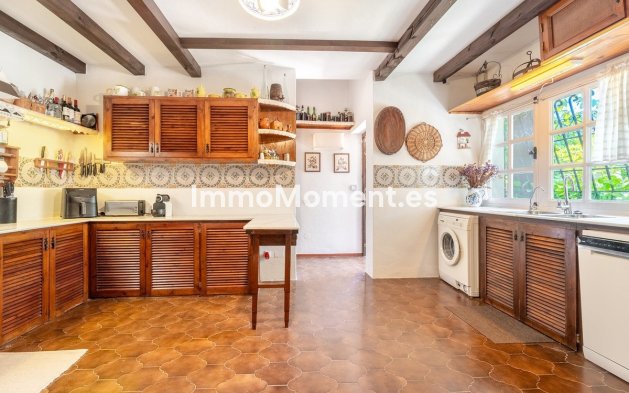 Resale - Detached villa - Marbella - Marbella Centro