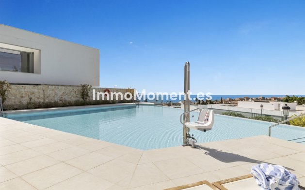 Revente - Appartement - Estepona  - Estepona Centro