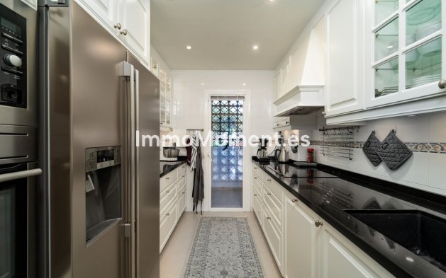 Bestaande woning - Appartement - Estepona  - Estepona Centro