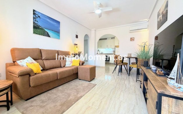 Resale - Apartment - Orihuela Costa - Villamartín