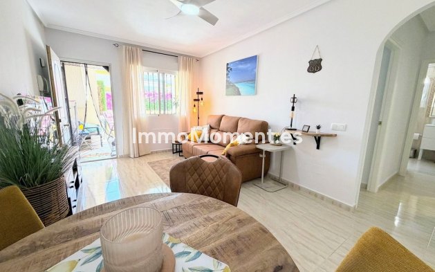 Resale - Apartment - Orihuela Costa - Villamartín