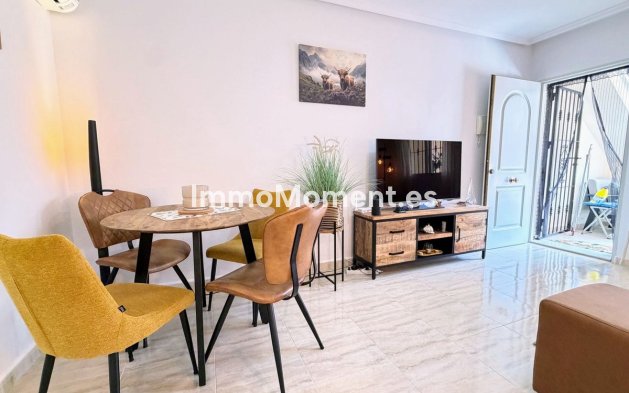 Resale - Apartment - Orihuela Costa - Villamartín