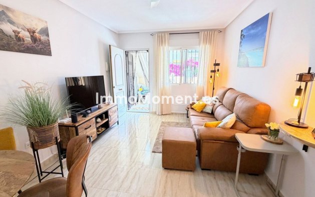 Resale - Apartment - Orihuela Costa - Villamartín