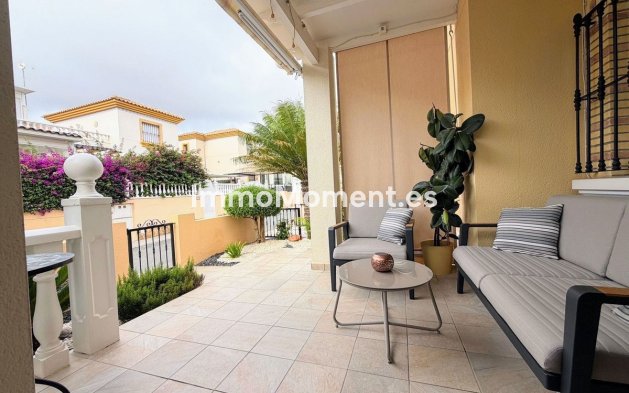 Resale - Apartment - Orihuela Costa - Villamartín