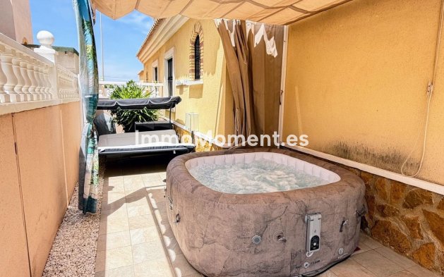 Resale - Apartment - Orihuela Costa - Villamartín