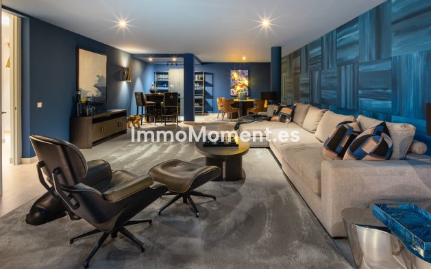 Obra nueva - Villa independiente - Estepona  - Estepona