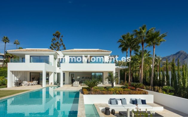 Wiederverkauf - Freistehende Villa - Marbella - Nueva Andalucía