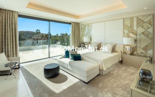 Wiederverkauf - Freistehende Villa - Marbella - Nueva Andalucía