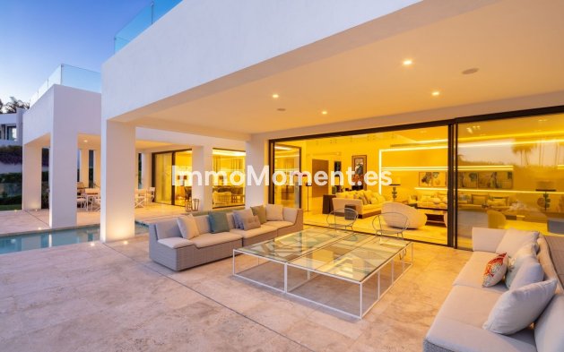 Wiederverkauf - Freistehende Villa - Marbella - Nueva Andalucía