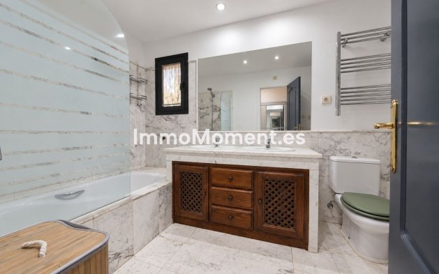 Revente - Appartement - Estepona  - Estepona Centro