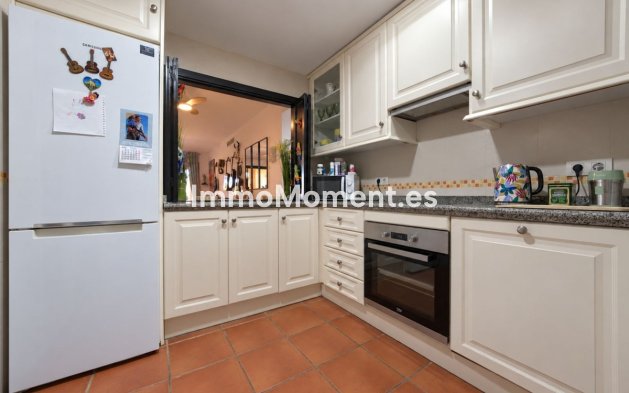 Revente - Appartement - Estepona  - Estepona Centro