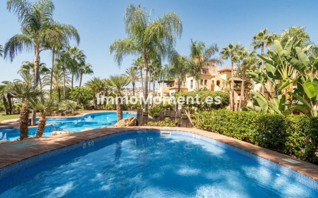 Revente - Appartement - Estepona  - Estepona Centro