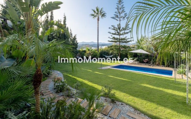 Resale - Detached villa - Estepona - Estepona Centro