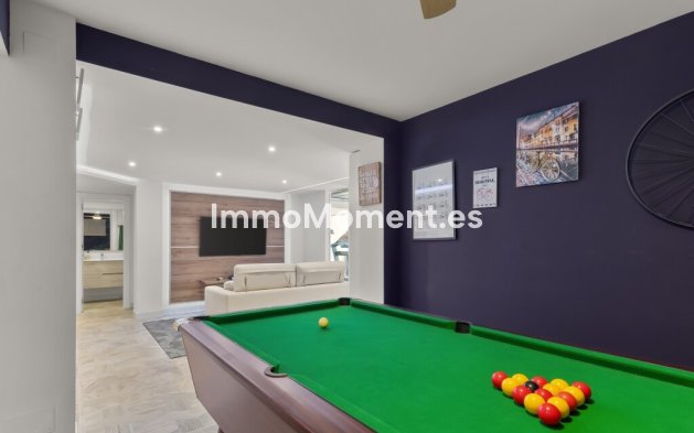 Resale - Detached villa - Estepona - Estepona Centro