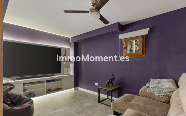 Resale - Detached villa - Estepona - Estepona Centro
