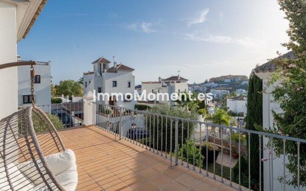 Resale - Detached villa - Estepona - Estepona Centro