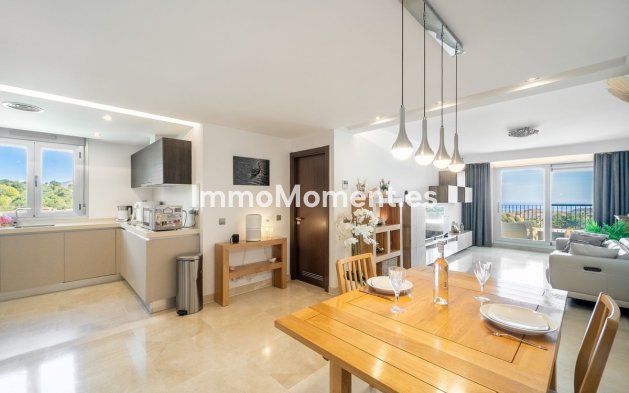 Resale - Apartment - Marbella - La Mairena