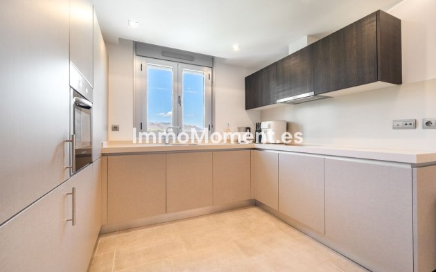 Resale - Apartment - Marbella - La Mairena