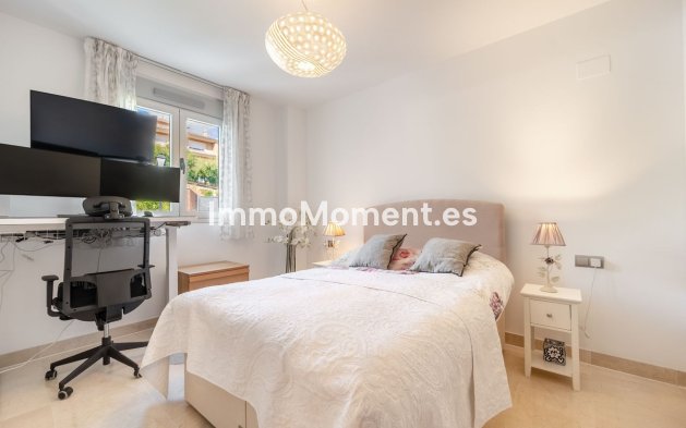 Resale - Apartment - Marbella - La Mairena