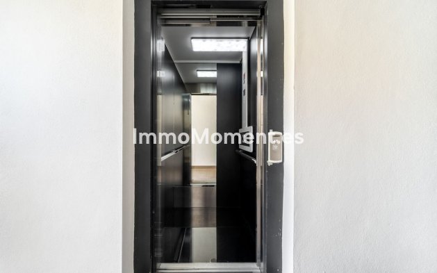 Resale - Apartment - Marbella - La Mairena