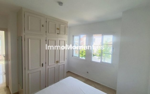 Reventa - Apartamento - Málaga - Dos Hermanas