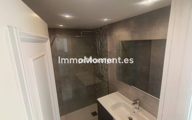 Reventa - Apartamento - Málaga - Dos Hermanas