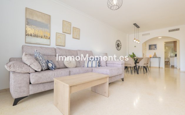 Resale - Apartment - Marbella - Elviria