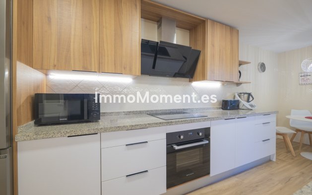 Resale - Apartment - Marbella - Elviria