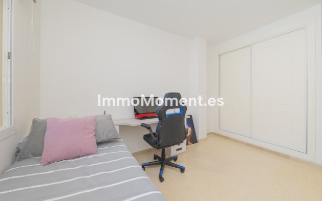 Resale - Apartment - Marbella - Elviria