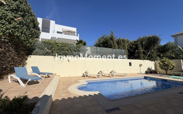 Resale - Detached villa - Estepona - Valle Romano