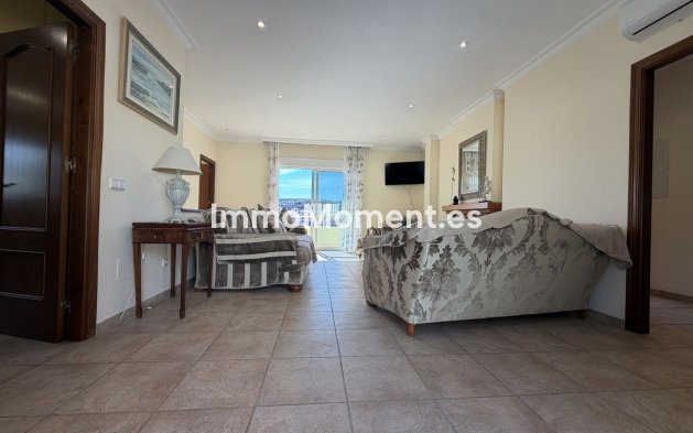 Resale - Detached villa - Estepona - Valle Romano