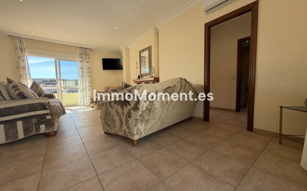 Resale - Detached villa - Estepona - Valle Romano
