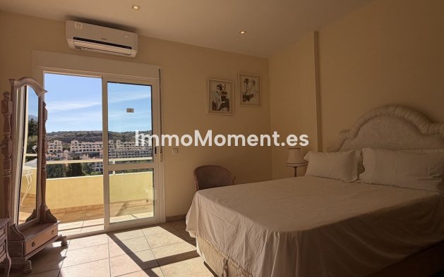 Resale - Detached villa - Estepona - Valle Romano