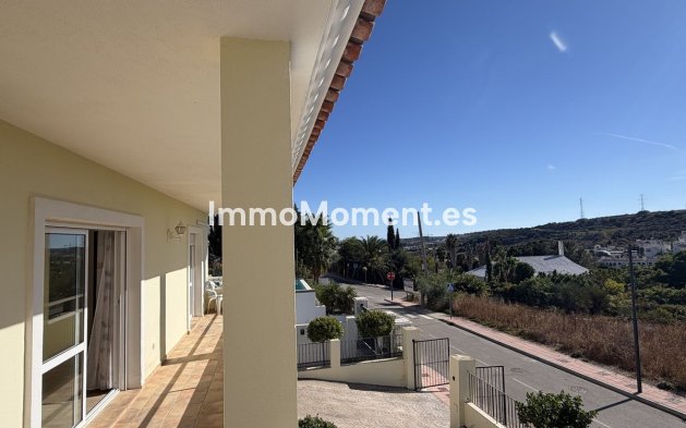 Resale - Detached villa - Estepona - Valle Romano