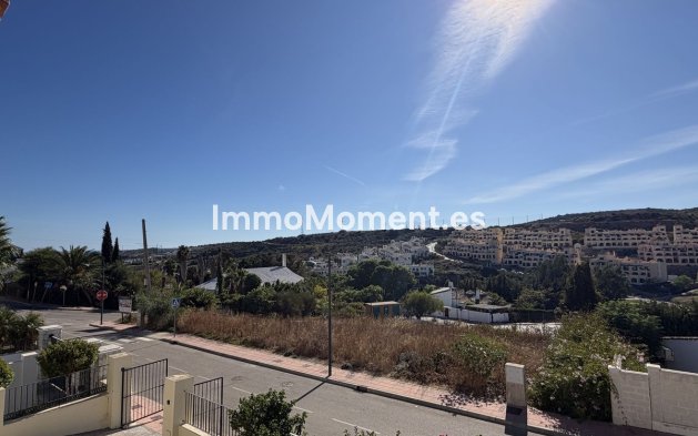 Resale - Detached villa - Estepona - Valle Romano