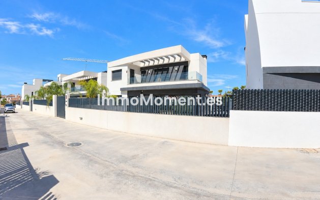 Bestaande woning - Vrijstaande villa - Algorfa - La Finca Golf