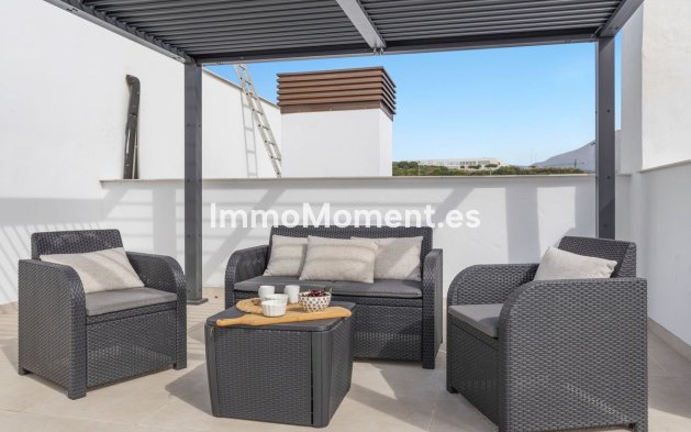 Resale - Apartment - Estepona - Estepona Centro