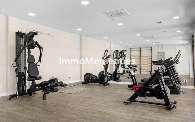 Resale - Apartment - Estepona - Estepona Centro