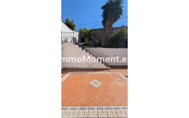 Wiederverkauf - Freistehende Villa - Marbella - Nueva Andalucía