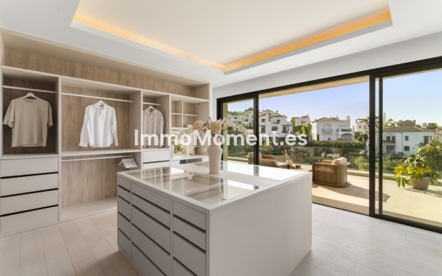 Reventa - Villa independiente - Estepona  - Estepona Centro