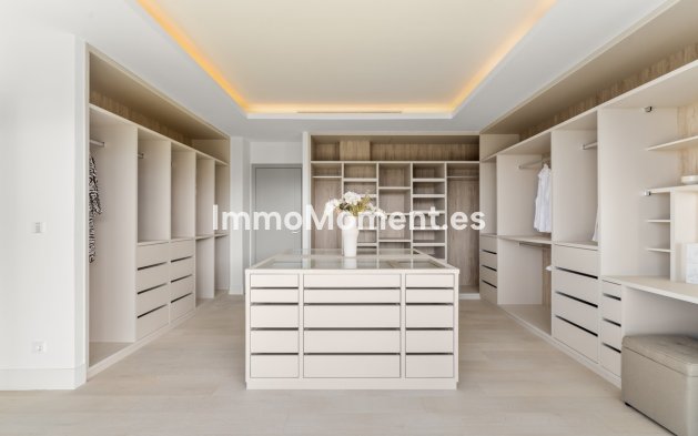 Reventa - Villa independiente - Estepona  - Estepona Centro