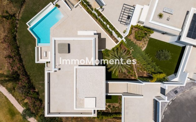 Reventa - Villa independiente - Estepona  - Estepona Centro