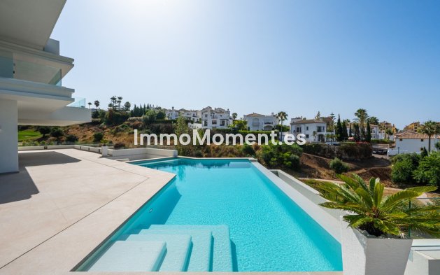 Reventa - Villa independiente - Estepona  - Estepona Centro