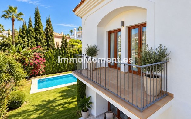 Wiederverkauf - Freistehende Villa - Estepona  - Selwo